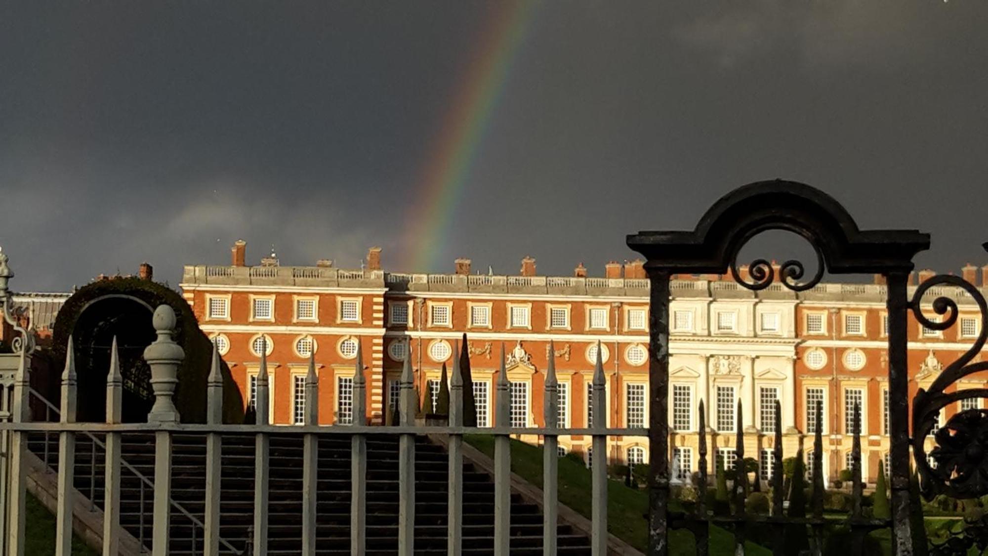 Hampton Court Snug Walk To Train & Palace East Molesey Exterior foto